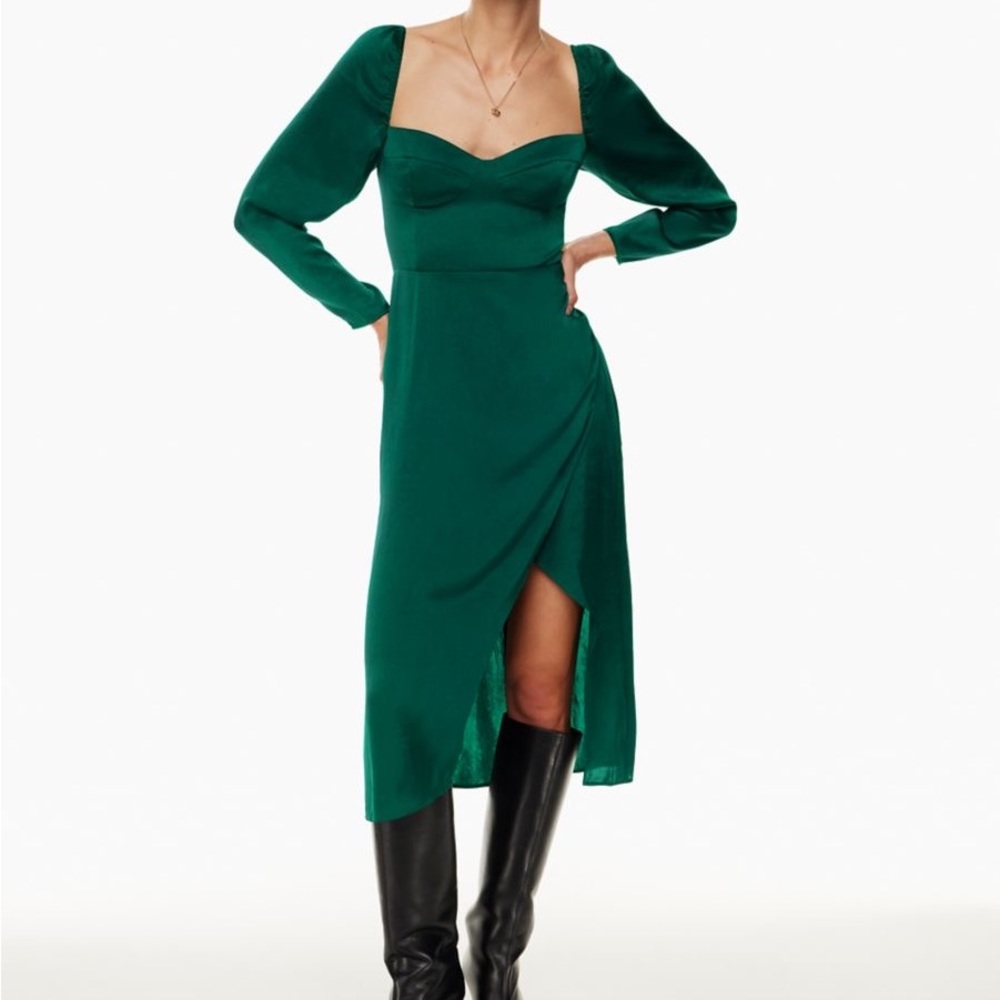 Aritzia Wilfred Green Masquerade Satin Dress